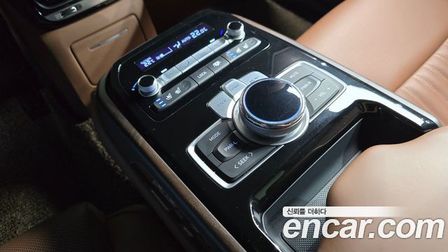 Genesis G90 5.0 AWD Prestige 2019 — фото 17