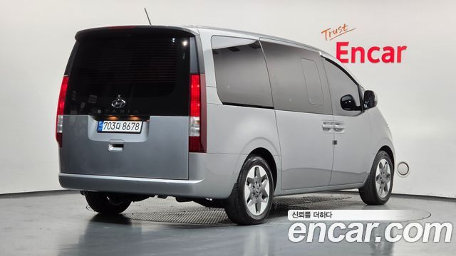 Hyundai Staria L3.5 Tourer 11-Seater Modern 2023 — фото 2