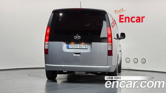 Hyundai Staria L3.5 Tourer 11-Seater Modern 2023 — фото 4