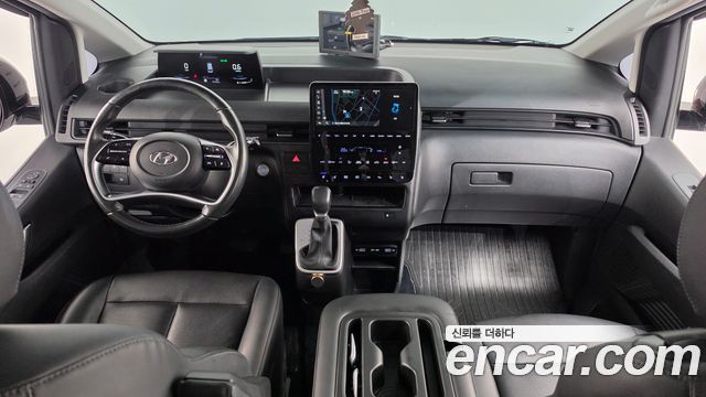 Hyundai Staria L3.5 Tourer 11-Seater Modern 2023 — фото 7