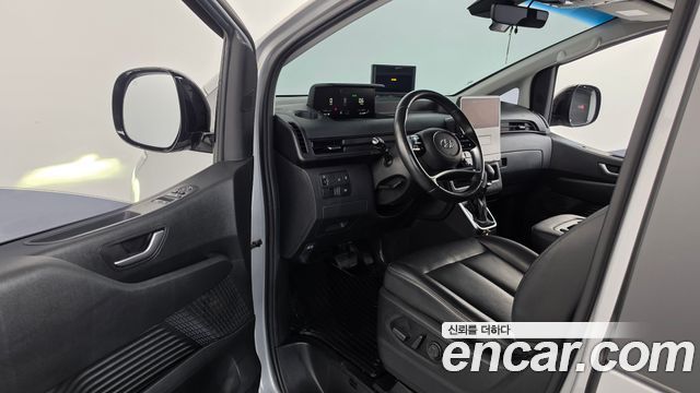 Hyundai Staria L3.5 Tourer 11-Seater Modern 2023 — фото 10