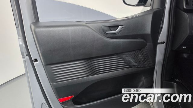 Hyundai Staria L3.5 Tourer 11-Seater Modern 2023 — фото 28