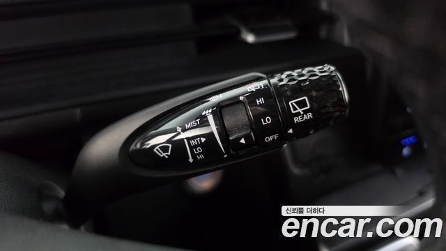 Hyundai Staria L3.5 Tourer 11-Seater Modern 2023 — фото 33