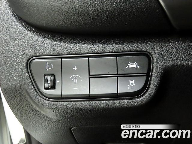 Kia Seltos Gasoline 1.6 Turbo 2WD Prestige 2023 — фото 16