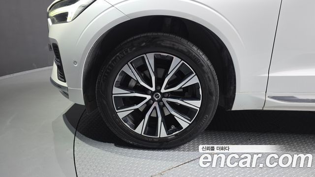 Volvo XC60 (II) B5 Ultra Bright 2025 — фото 5