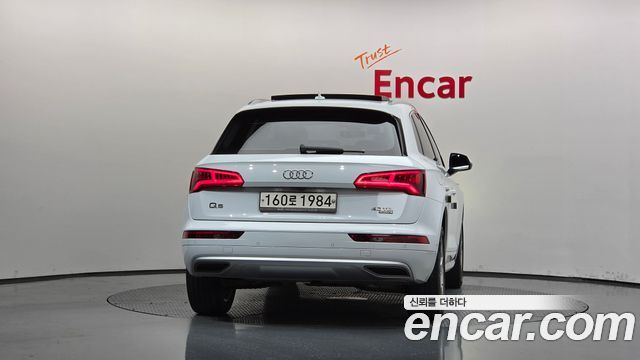 Audi Q5 (FY) 40 TDI Quattro Premium 2020 — фото 4