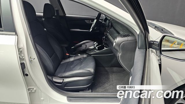Kia K3 Luxury 2020 — фото 10