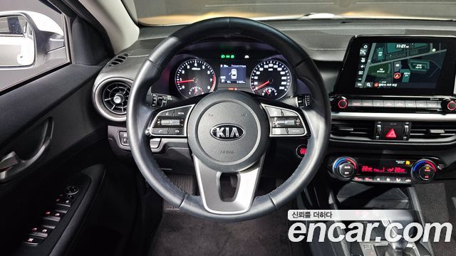 Kia K3 Luxury 2020 — фото 12