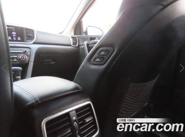 Kia Sportage The Bold Diesel 1.6 2WD Prestige 2020 — фото 8