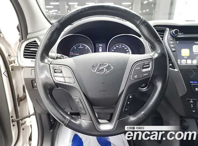Hyundai Santa Fe (DM) Diesel(e-VGT) 2.0 2WD Morden 2013 — фото 9