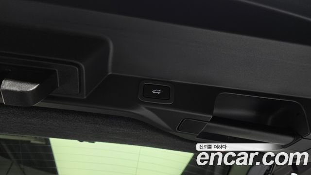 Land Rover Range Rover Sport (II) 5.0 SVR 2015 — фото 20