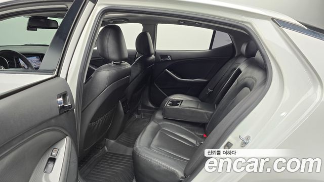 Kia K5 Hybrid Prestige 2012 — фото 12