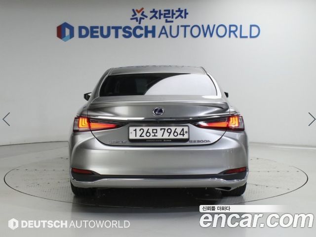 Lexus ES300h (VII) Luxury 2019 — фото 4