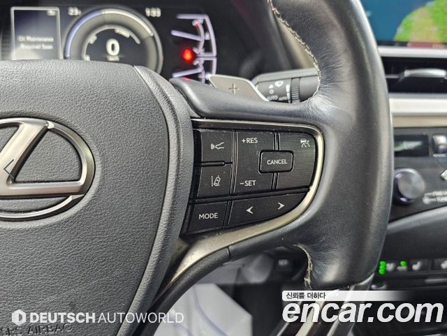 Lexus ES300h (VII) Luxury 2019 — фото 21
