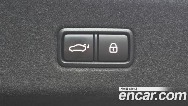 Kia K9 3.8 GDI AWD PlatinumⅢ 2020 — фото 18