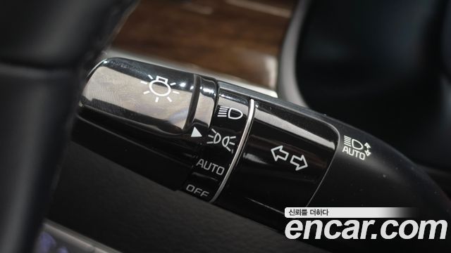 Kia K9 3.8 GDI AWD PlatinumⅢ 2020 — фото 30
