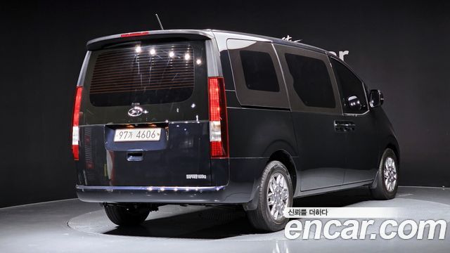 Hyundai Staria Cargo 5-Seater Modern 2022 — фото 2