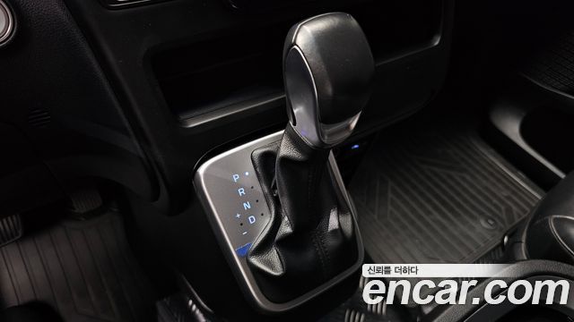 Hyundai Staria Cargo 5-Seater Modern 2022 — фото 9