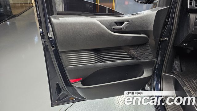 Hyundai Staria Cargo 5-Seater Modern 2022 — фото 24