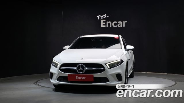 Mercedes-Benz A-Class (W177) A220 Hatchback 2021 — фото 3