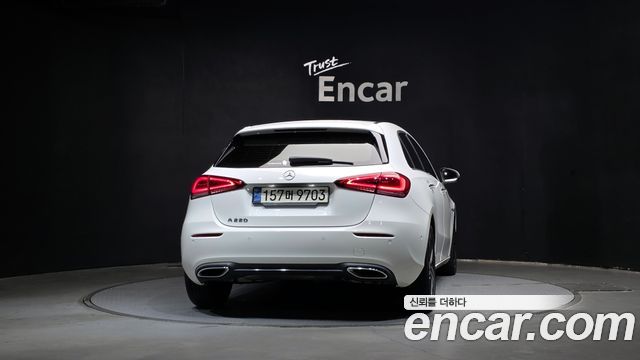 Mercedes-Benz A-Class (W177) A220 Hatchback 2021 — фото 4