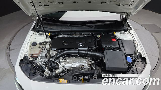 Mercedes-Benz A-Class (W177) A220 Hatchback 2021 — фото 6