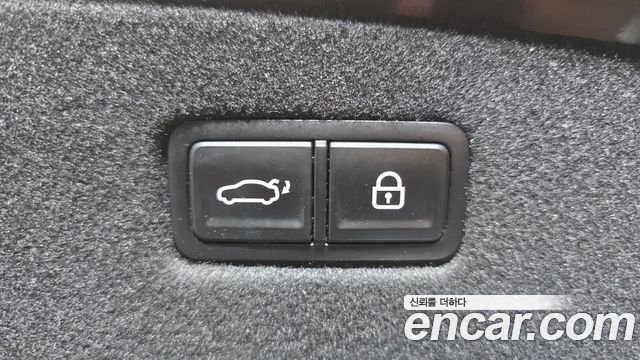 Kia K8 3.5 Gasoline 4WD Platinum 2022 — фото 20