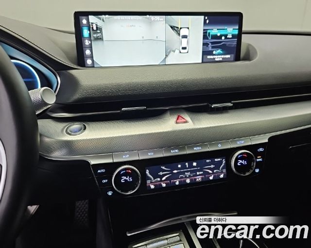 Genesis Electrified G80 (RG3) e-AWD 2022 — фото 10