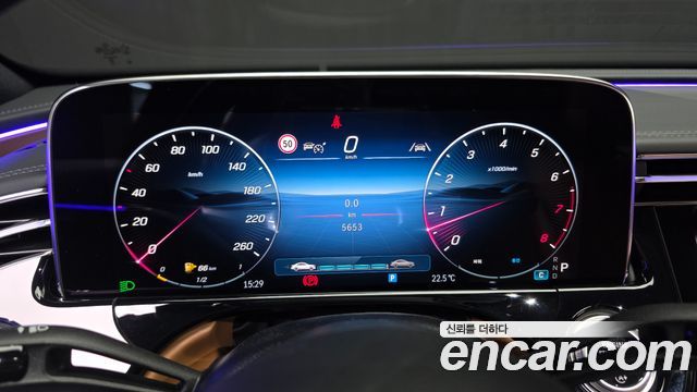 Mercedes-Benz E-Class (W214) E300 4MATIC AMG Line 2026 — фото 8
