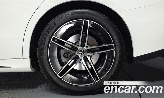 Mercedes-Benz E-Class (W214) E300 4MATIC AMG Line 2026 — фото 21