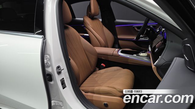 Mercedes-Benz E-Class (W214) E300 4MATIC AMG Line 2026 — фото 26