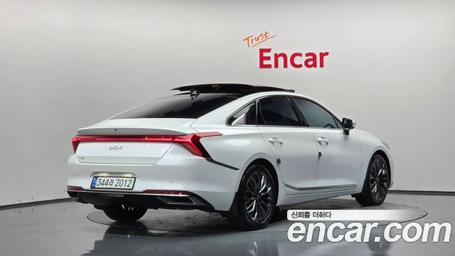 Kia K8 2.5 Gasoline 2WD Signature Special 2023 — фото 2