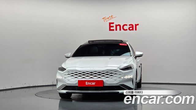 Kia K8 2.5 Gasoline 2WD Signature Special 2023 — фото 3