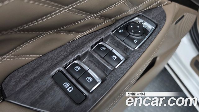 Kia K8 2.5 Gasoline 2WD Signature Special 2023 — фото 37