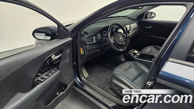 Kia Niro EV Noblesse 2019 — фото 11