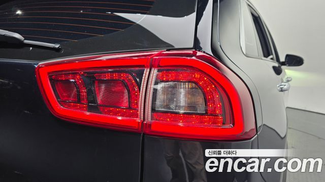 Kia Niro EV Noblesse 2019 — фото 23
