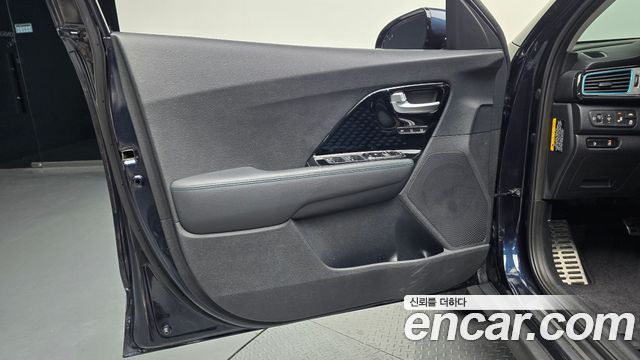 Kia Niro EV Noblesse 2019 — фото 24