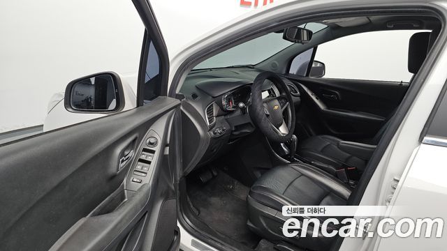 Chevrolet Trax 1.4 Premier 2018 — фото 10