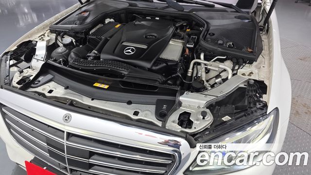Mercedes-Benz E-Class (W213) E300 4MATIC Exclusive 2020 — фото 6