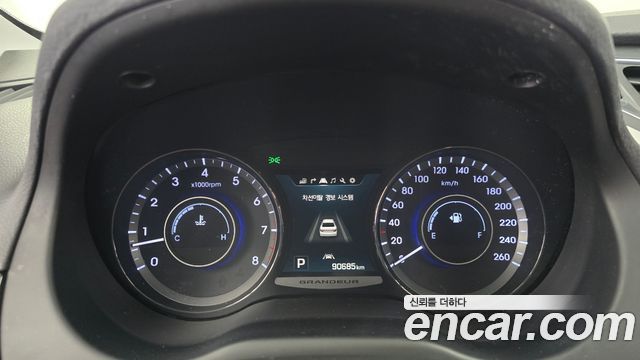 Hyundai Grandeur (HG) HG300 Exclusive 2016 — фото 8