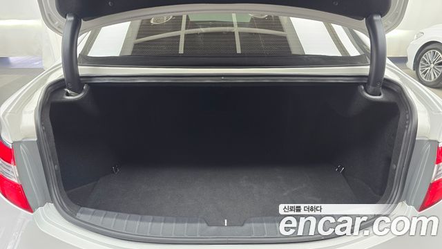 Hyundai Grandeur (HG) HG300 Exclusive 2016 — фото 17