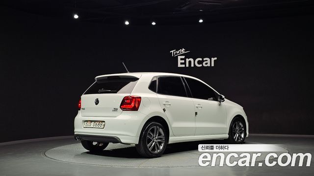 Volkswagen Polo 1.4 TDI R-Line 5th 2016 — фото 2