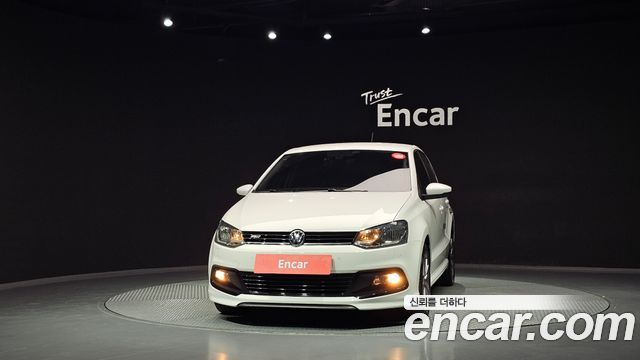 Volkswagen Polo 1.4 TDI R-Line 5th 2016 — фото 3