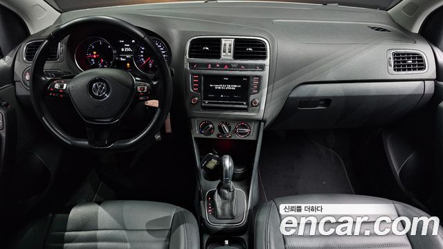 Volkswagen Polo 1.4 TDI R-Line 5th 2016 — фото 7