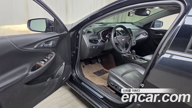 Chevrolet Malibu 2.0 Turbo LTZ Premium 2017 — фото 10