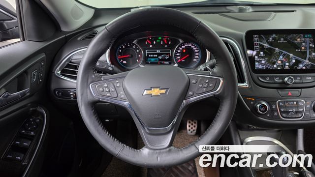Chevrolet Malibu 2.0 Turbo LTZ Premium 2017 — фото 13