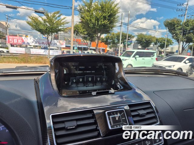 KG Mobility (SsangYong) Rexton W 2.2 4WD RX7 Deluxe 2016 — фото 4
