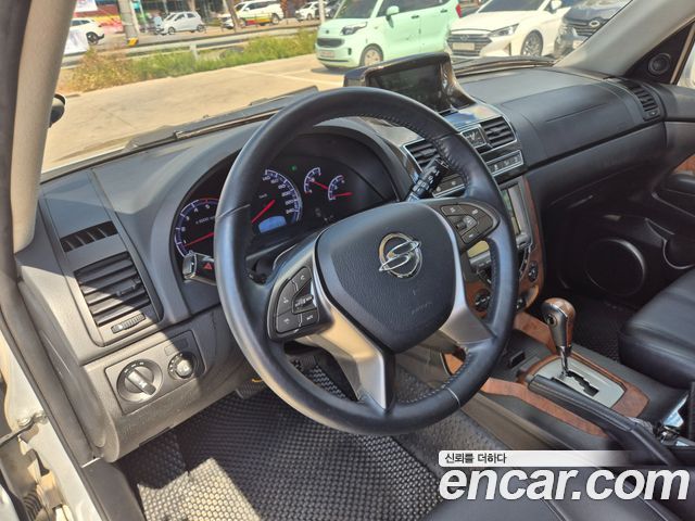 KG Mobility (SsangYong) Rexton W 2.2 4WD RX7 Deluxe 2016 — фото 18