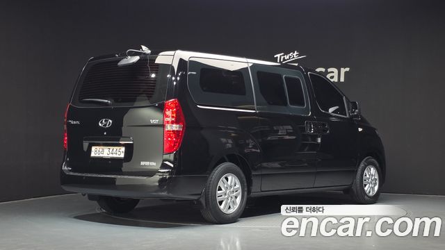 Hyundai Grand Starex Van 5-Seater Modern 2019 — фото 2