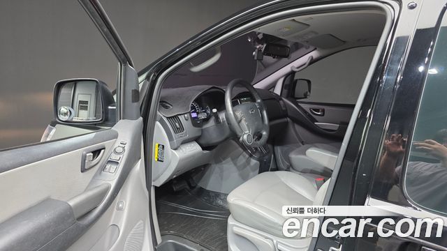 Hyundai Grand Starex Van 5-Seater Modern 2019 — фото 10